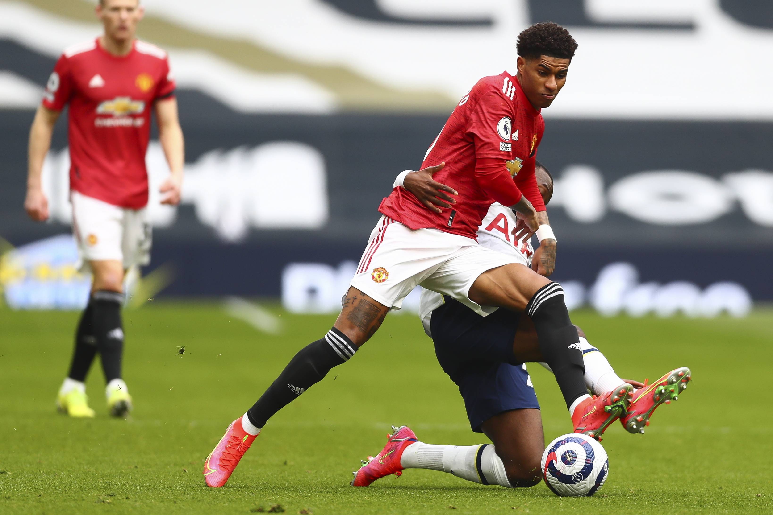 球员转会是 球员转会是